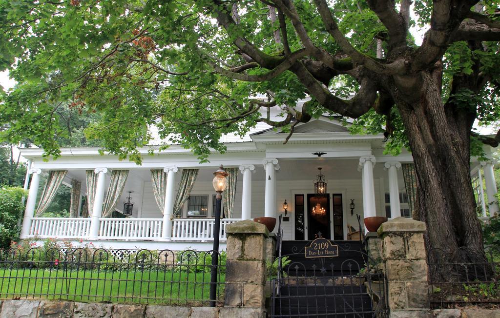 Bluefield Inn, A Select Registry Propery Exterior photo