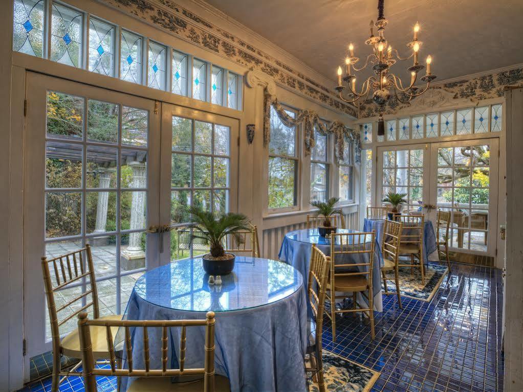 Bluefield Inn, A Select Registry Propery Exterior photo